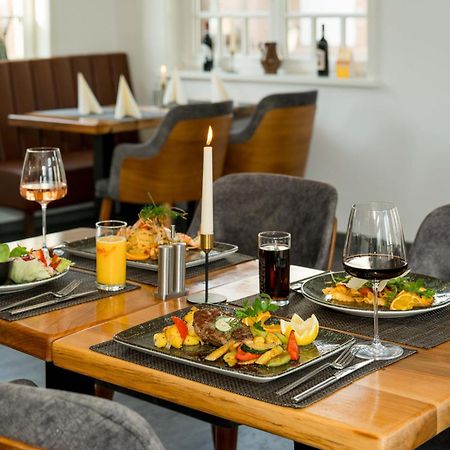 Roca Restaurant Und Hotel Bommersheim Luaran gambar